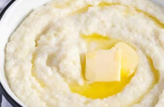 Methods to Cook dinner Grits {Creamy & Scrumptious!}