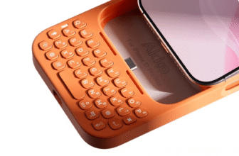 This Cool Accent Turns iPhone Into A BlackBerry-Fashion Machine For Simply $59